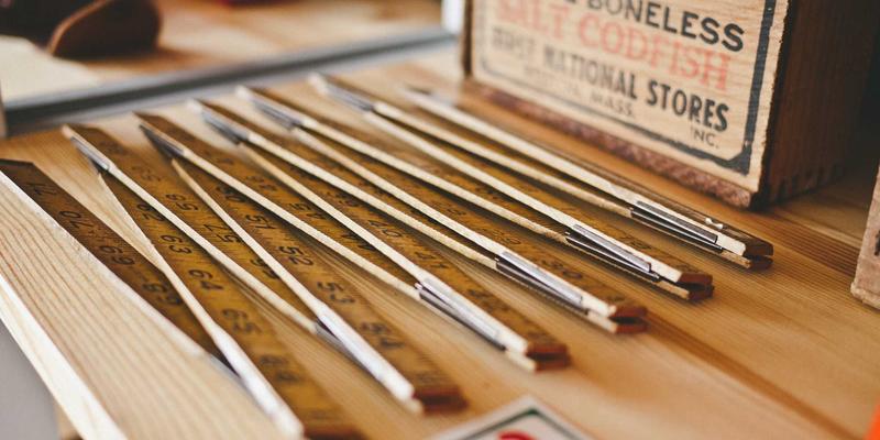 极简空间变形记:多功能家具如何用智慧设计,让美丽家更从容